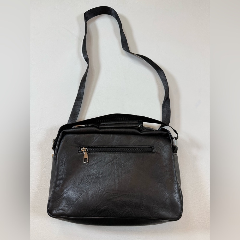 Weixier Mens Crossbody/ Shoulder Bag P U Leather Blk NWOT Spacious - Picture 3 of 6